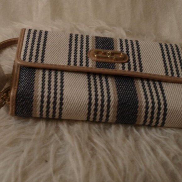 NEW 2-Pack Small Tan PURSE With Large WALLET Stripped By Time And - Picture 3 of 4